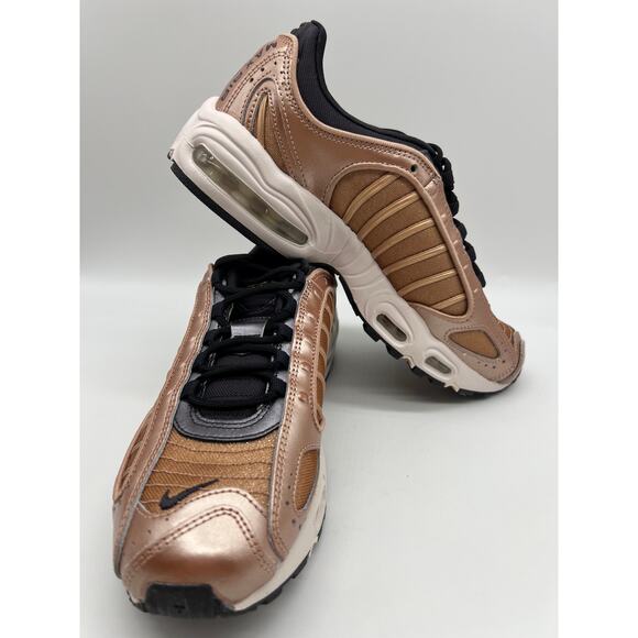 Nike Women's Air Max Tailwind IV Metallic Bronze CT1184-900 Size 9.5 - Picture 5 of 12